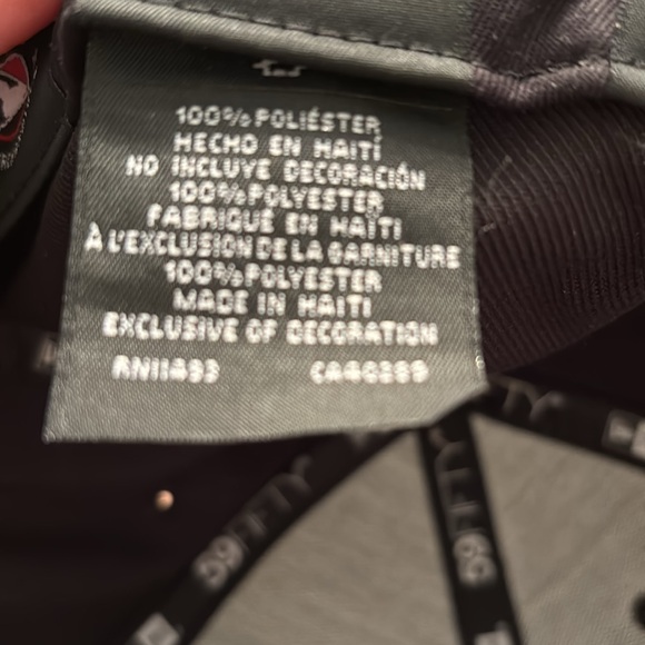 NY Yankees custom fit baseball cap - Picture 8 of 8